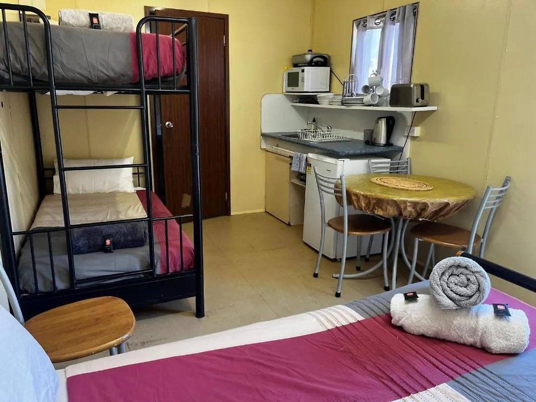 Longreach Caravan And Cabin Park Australia